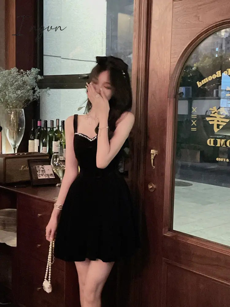 Ingvn - Summer New Elegant Spaghetti Strap Velvet Vintage Black Dress Women Sexy Prom Evening Party Fashion Clothing