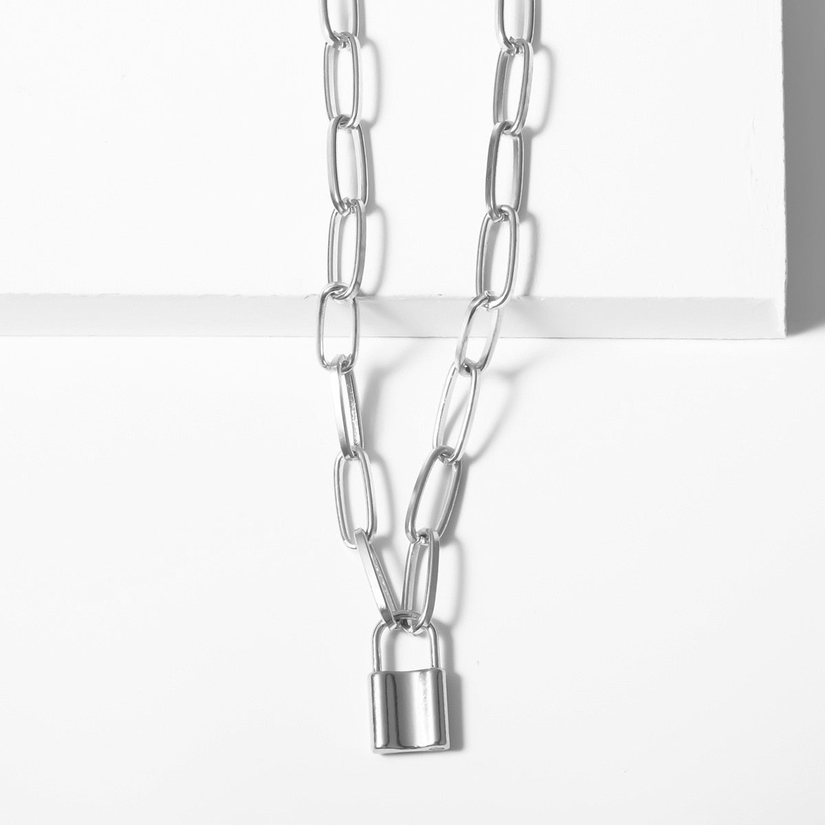 Retro Portrait Exaggerated Thick Chain Necklace Double Layer Cool Chain Hip Hop Necklace Short Clavicle Chain Accessories