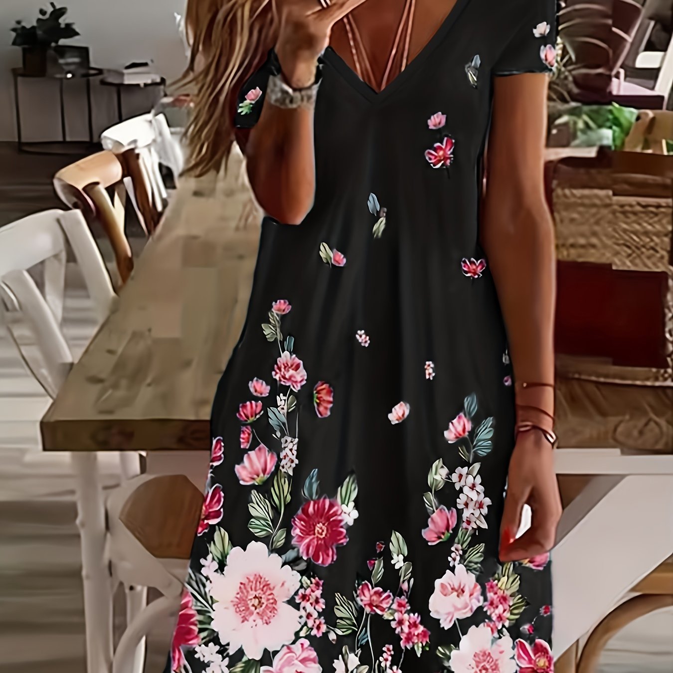 Chic Ditsy Floral Knee-High Dress – V-neck, All-Season Casual Wear, Easy-Care Polyester Lining, Mid Elasticity Fabric