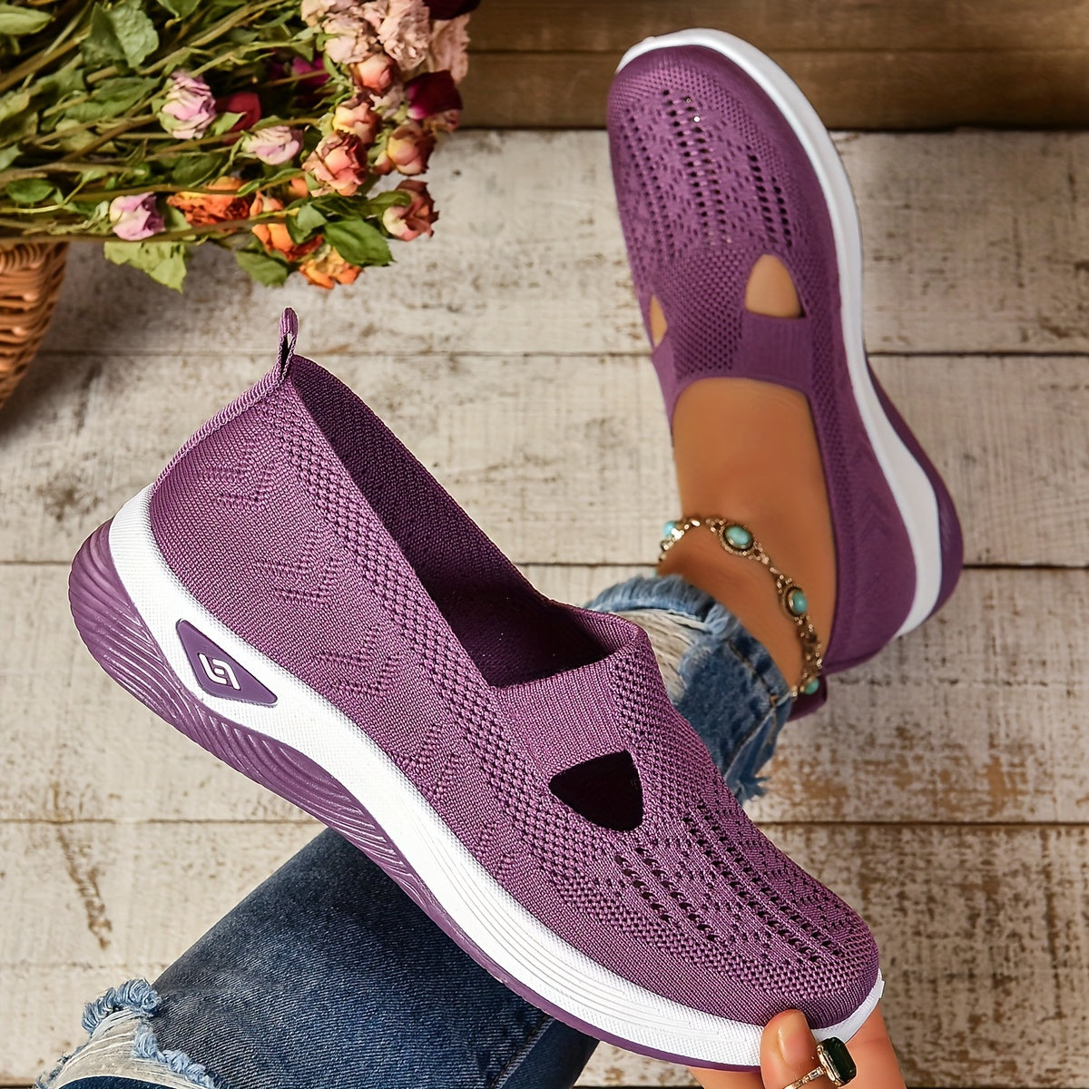 Women's Cut-out Sneakers, Casual Breathable Slip On Walking Shoes, Lightweight Outdoor Flat Shoes (plus size)