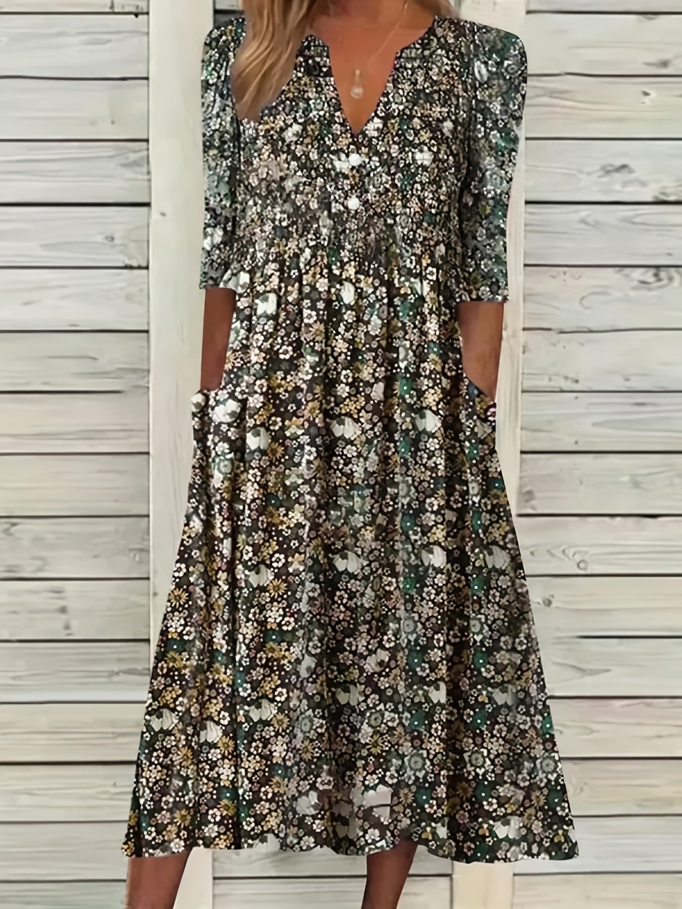 Vibrant Ditsy Floral V-Neck Dress - Comfy Ruched Design with Handy Pockets - Perfect for Summer Casual Outings, Women’s Fashion
