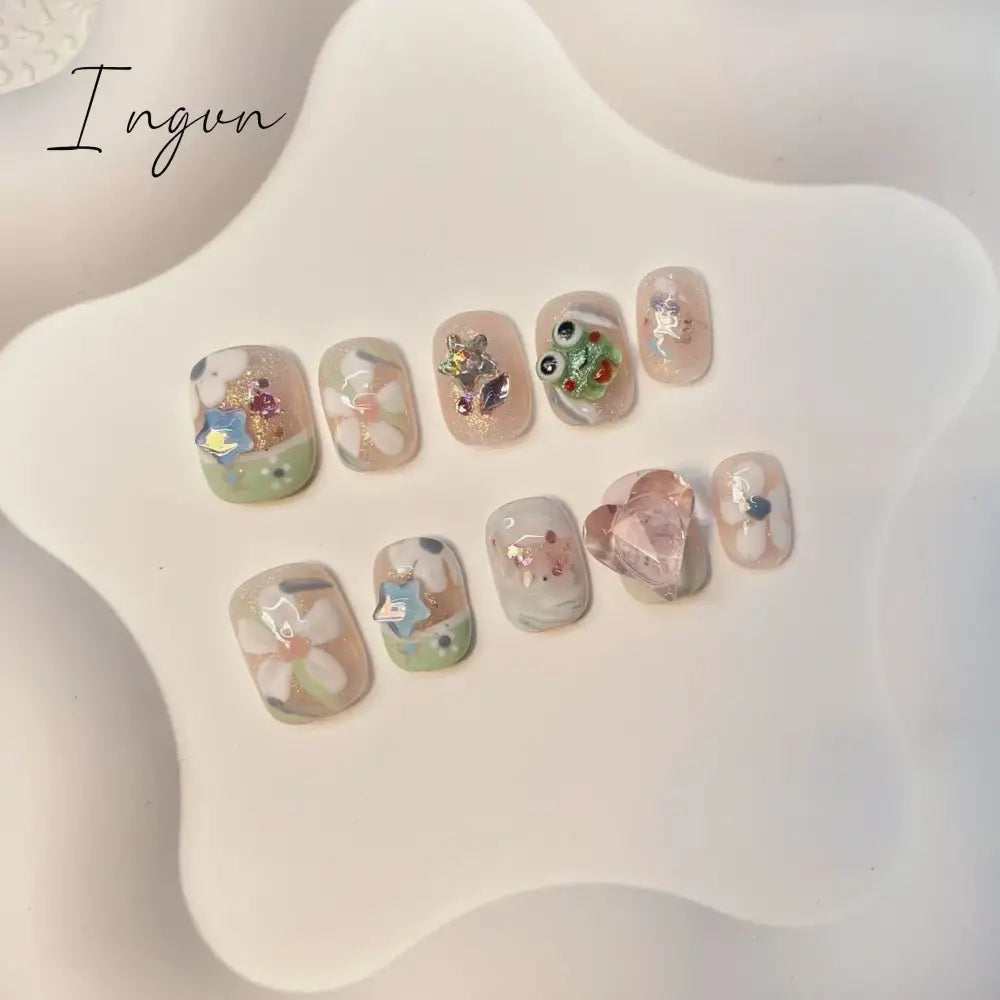 10Pcs Pink Cute Handmade Press on Nails Full Cover Bear Rhinestone Summer French Short False Nails Wearable Manicure Nail Tips