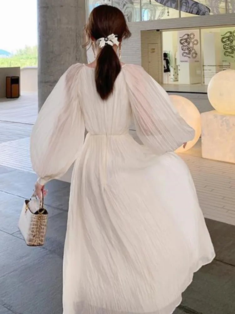 Vintage Elegant V-neck Pleated White Dresses for Women Summer Boho High Quality Party Femme Lantern Sleeve Fairy Princess Dress