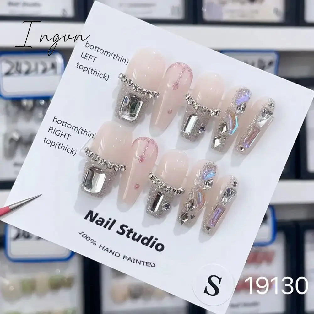 Bow Ice Translucent Sense Handmade Wearable Fake Nail Gradient AB Asymmetric Almond False Nails Trim Nail Shape Nail Decoration