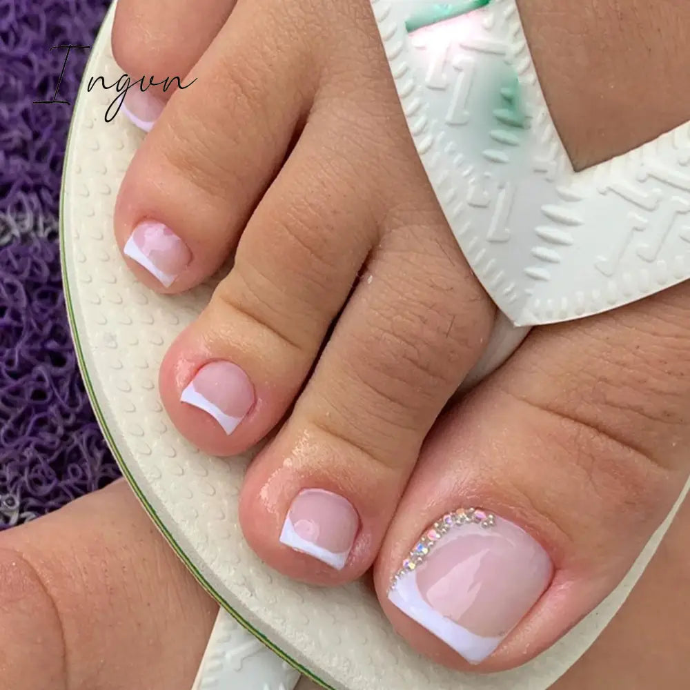 Summer Classic White French False Foot Nails Flash Toenail Press On Short Square Fake Toe Nails Silver Diamond Glitter Nail Tips