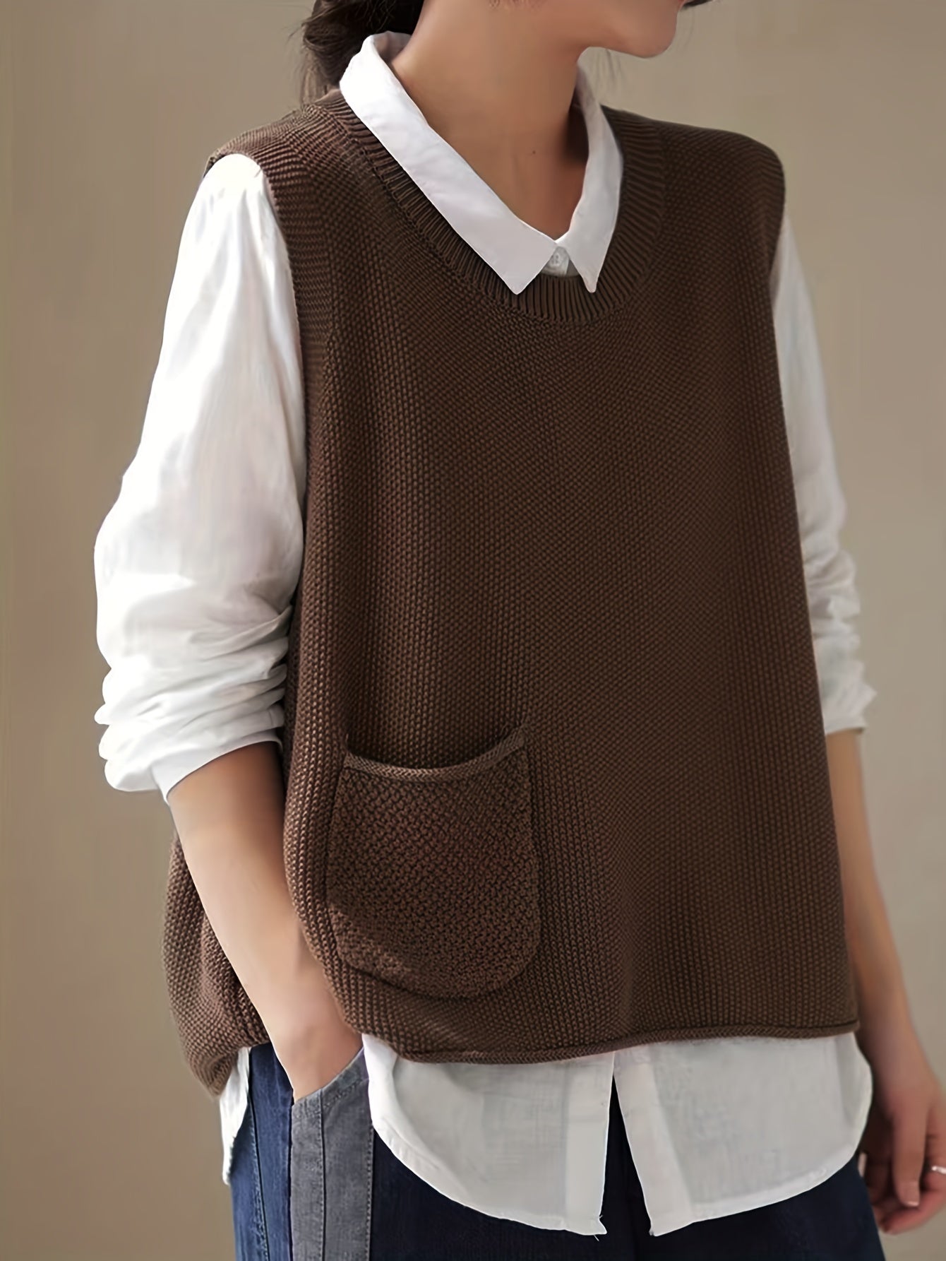 Women's Crew Neck Knit Vest - Casual Sleeveless Spring/Fall Sweater with Pocket, Easy-Care, Comfort Fit