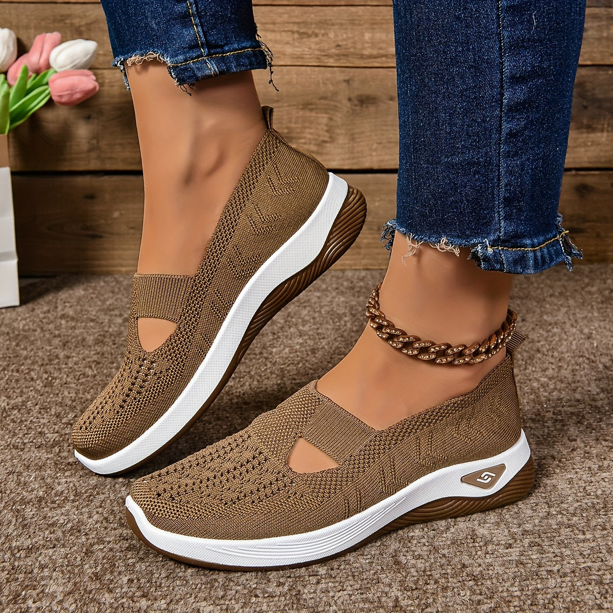 Women's Cut-out Sneakers, Casual Breathable Slip On Walking Shoes, Lightweight Outdoor Flat Shoes (plus size)