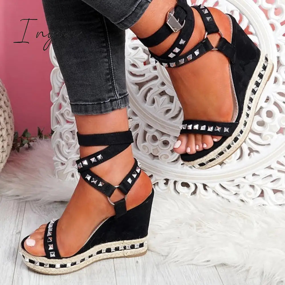 Ingvn - Daily Numy Wedge Rock Studs Sandals
