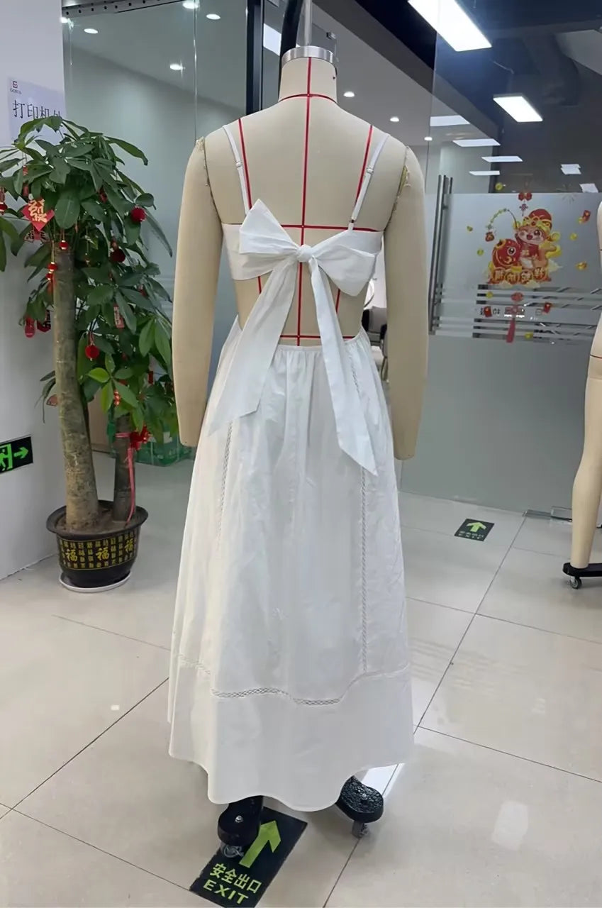 Women Hollowed Long Cami Dress with Bow Tie-up Sweetheart Neck Cut Out Back Spaghetti Strap Dress for Daily Party