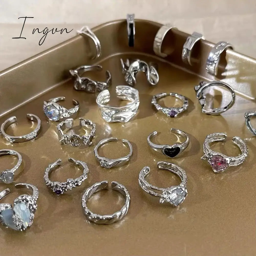 Simple Vintage Zircon Heart Rings For Women Ring Korean Fashion Cold Wind Index Finger Ring Metal Wedding Couple Party Jewelry