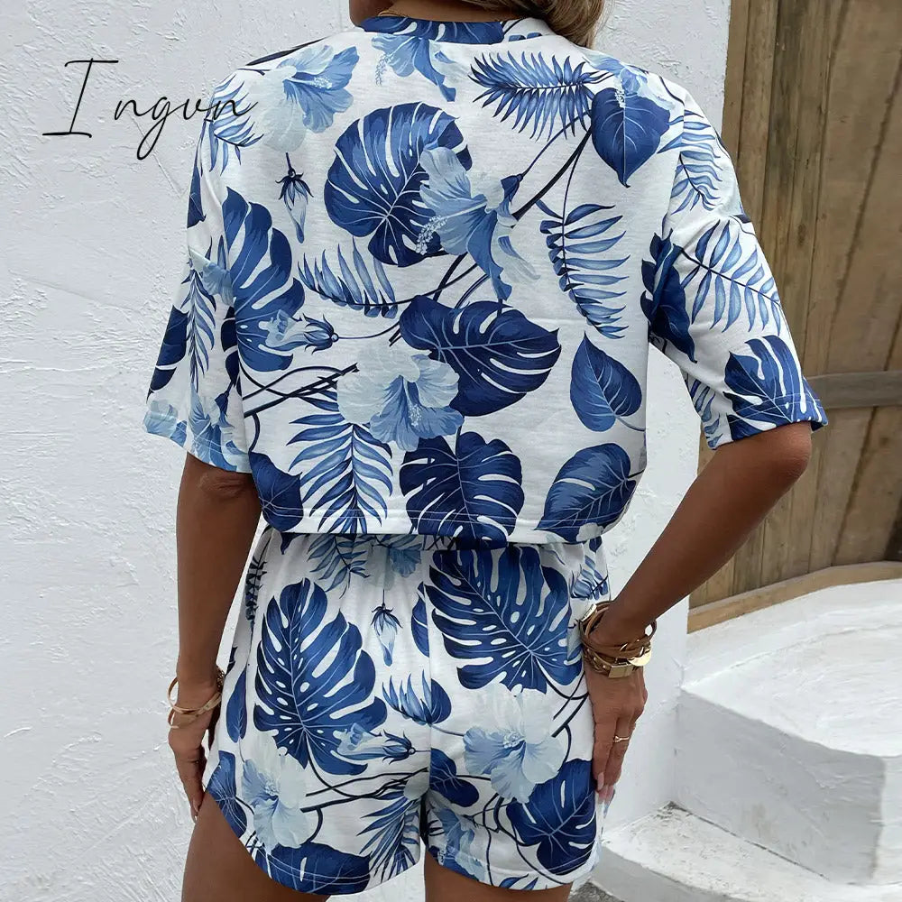 Ingvn - Floral Print Round Neck Dropped Shoulder Top and Shorts Set