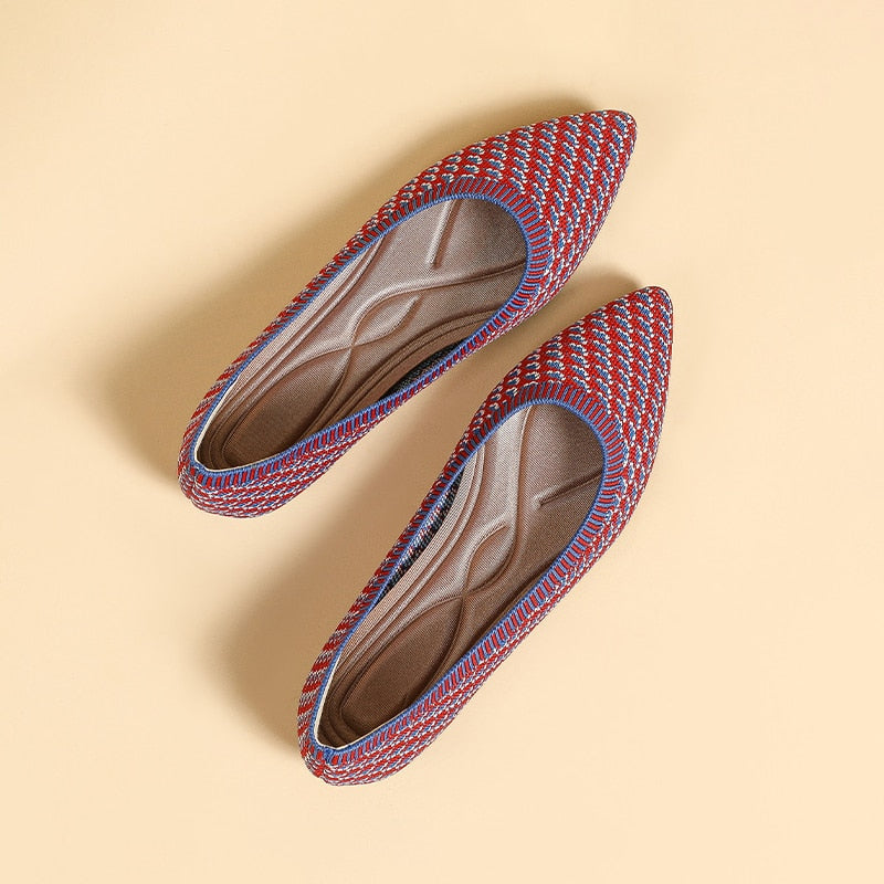 Women's shoes Large flat shoes Spring and Autumn fashion pointy beautiful rubber soles anti-slip shallow mouth shoes
