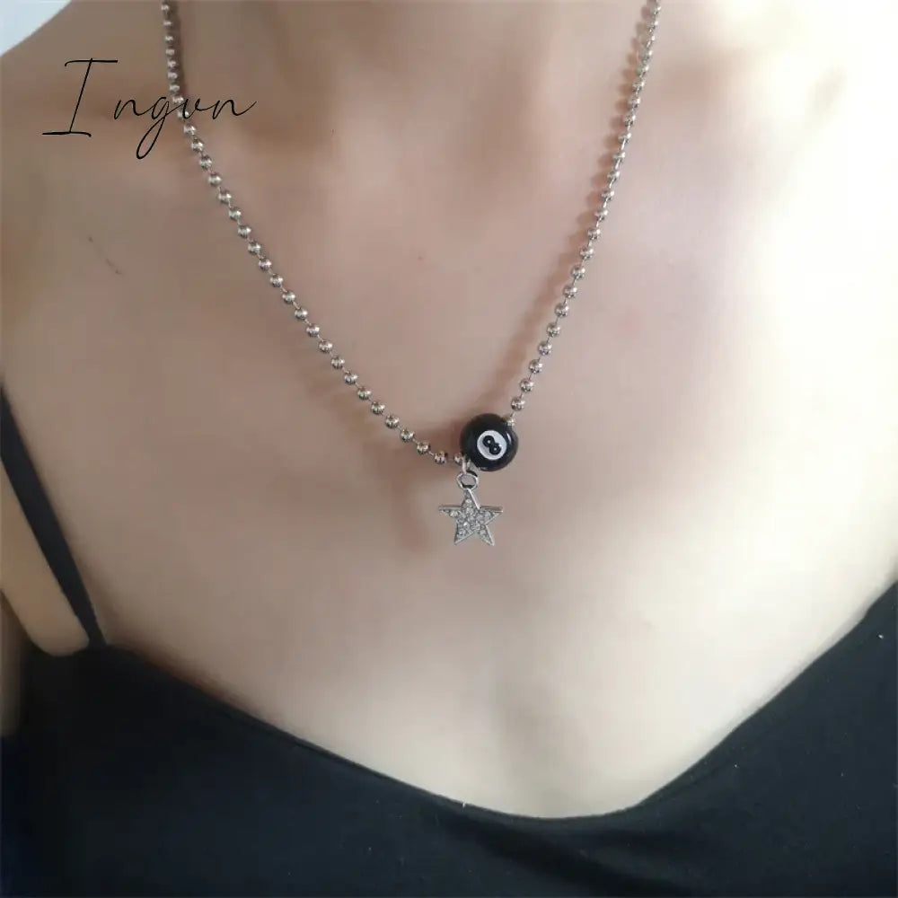 Vintage Star Red Crystal Heart Pendant Leather Rope Chain Necklace For Women Korean Fashion Collar Choker Necklace Y2K Jewelry