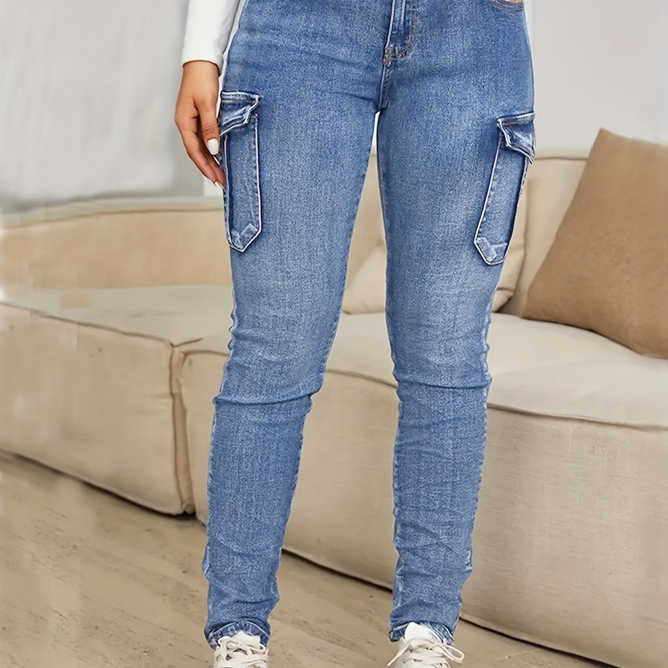 Womens Ultra-Skinny Cargo Jeans with Fashionable Flap Pockets - Classic Washed Blue Denim Pants - Premium Versatile Denim Clothing for Trendsetters