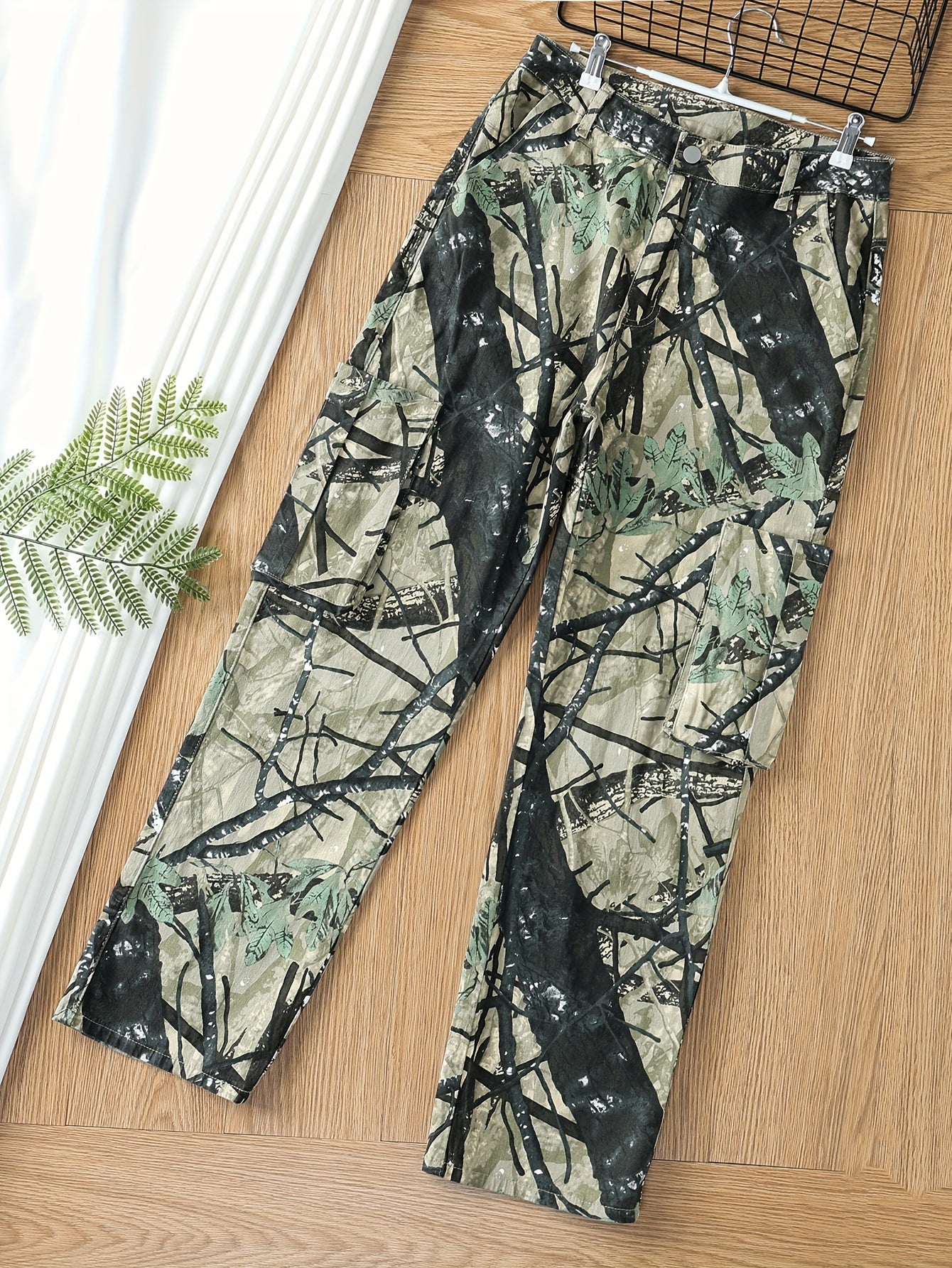 Plus Size Women's High Stretch Camo Print Cargo Jeans - Comfortable Button Fly, Multiple Pockets, Relaxed Fit, Soft Fabric, and Stylish Design for Everyday Wear