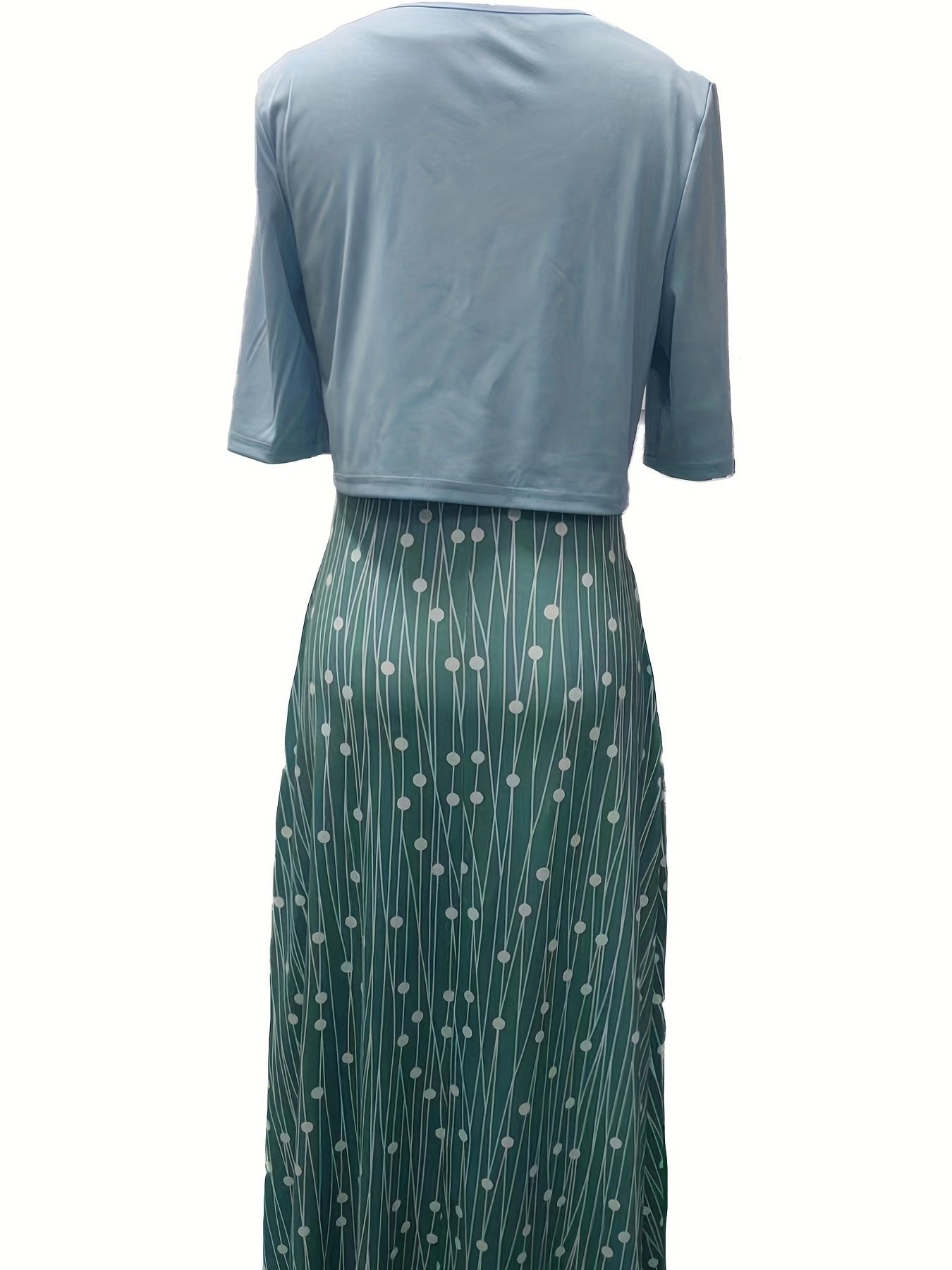 Spring/Summer Chic: Floral Print Two-Piece with V-Neck Crop Top & Comfortable Knit Dress Set, Elegant & Easy Care