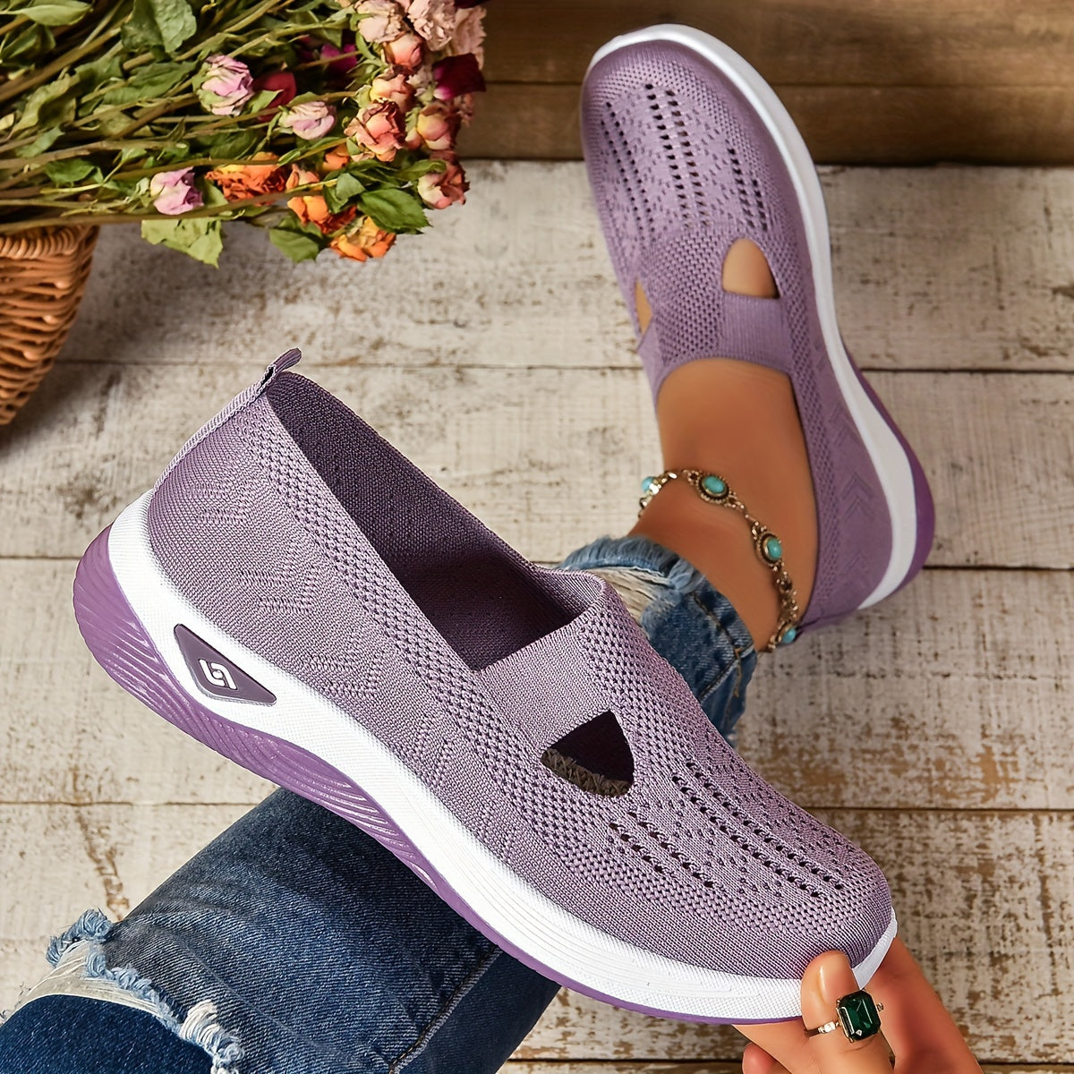 Women's Cut-out Sneakers, Casual Breathable Slip On Walking Shoes, Lightweight Outdoor Flat Shoes (plus size)