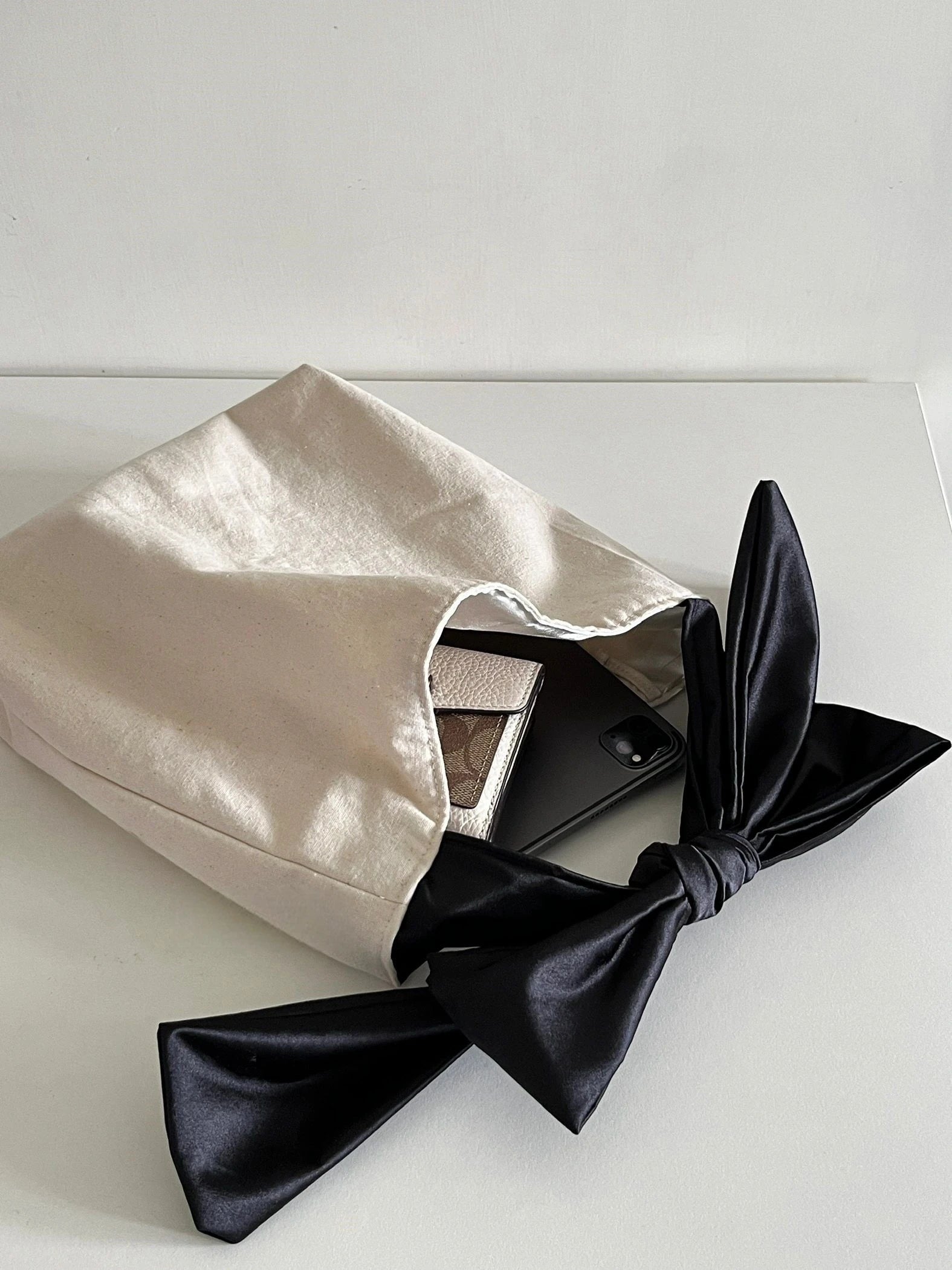 INGVN  Korean Sweet Y2k Fashion Shoulder Underarm Bag Casual Canvas Simple Clutches Trendy Chic All Match Bow Design Purse and Handbags
