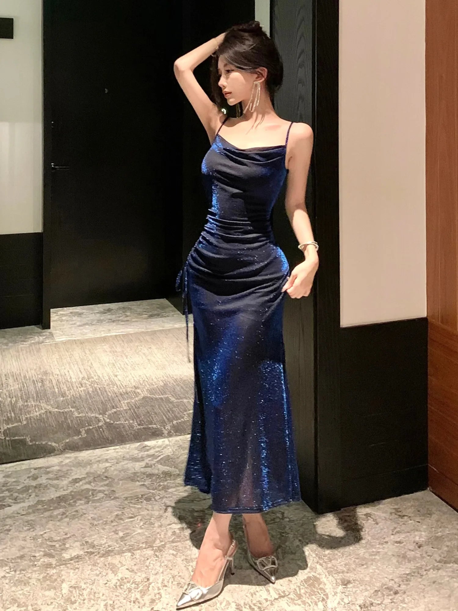 Women Socialite Sparkling Aura Strapless Waist Cinched Mid Length Dress  Summer Pleated Camisoles Banquet Dresses