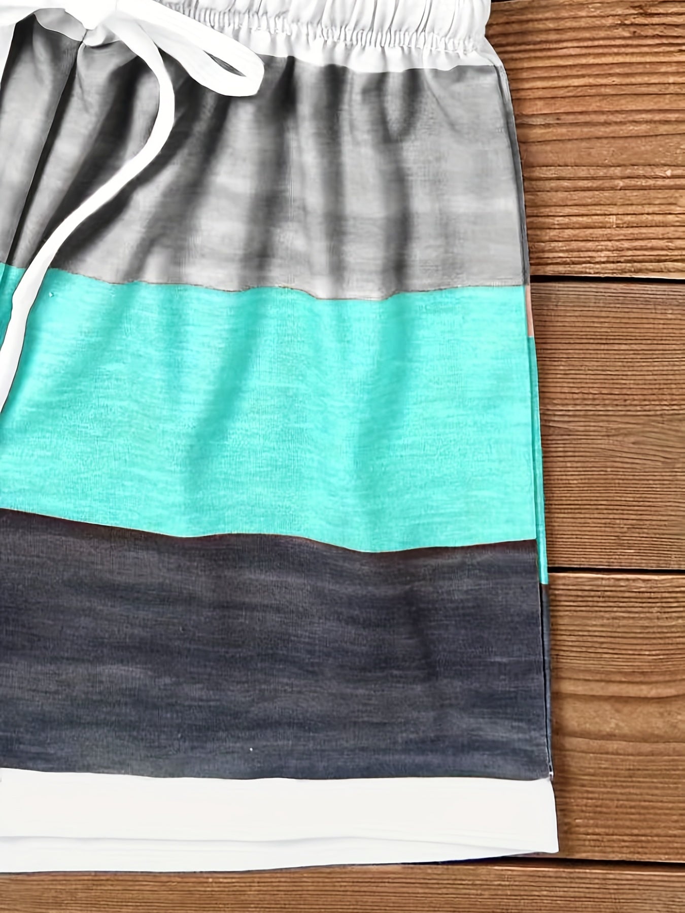 Elastic Comfort: Women's Spring/Summer Striped Two-Piece Set - Casual Sleeveless Tank & Adjustable Shorts, Easy Care & Stylish