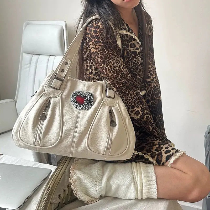 Ingvn  Fashion Y2k Shoulder Bag for Women Vintage Gothic Large Capacity Tote Bag Love Heart Pu Leather Advanced New Female Handbag