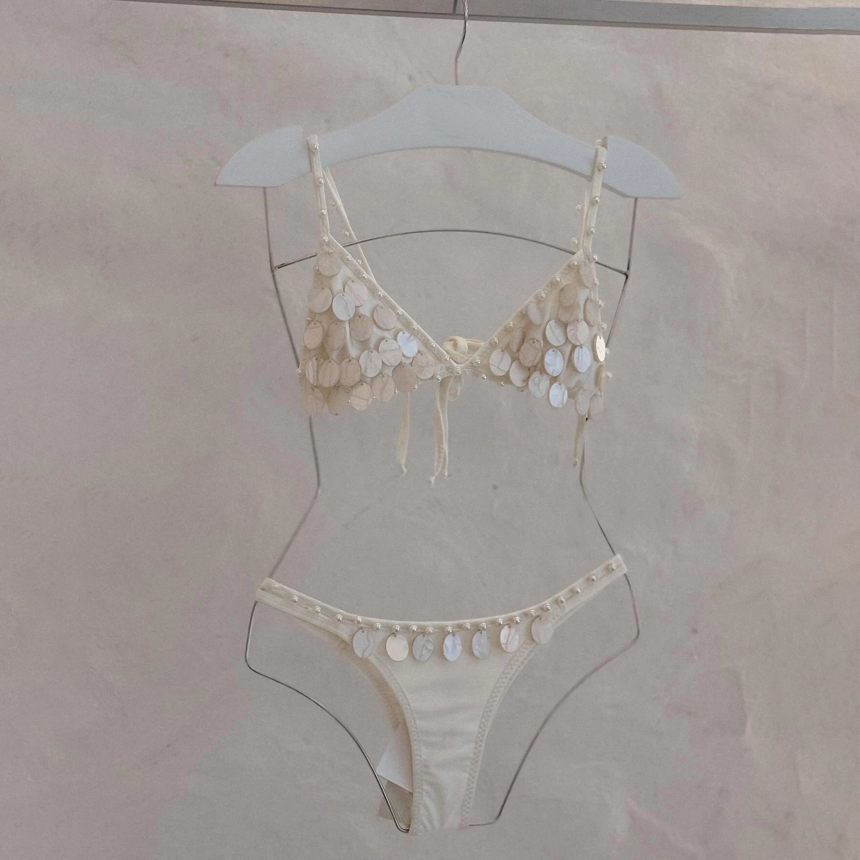 Sexy Bikinis Women Swimsuit Female Swimwear Bandeau Biquini Thong Bathing Suit Shiny Button Swimming Suits Bodysuit Beachwear