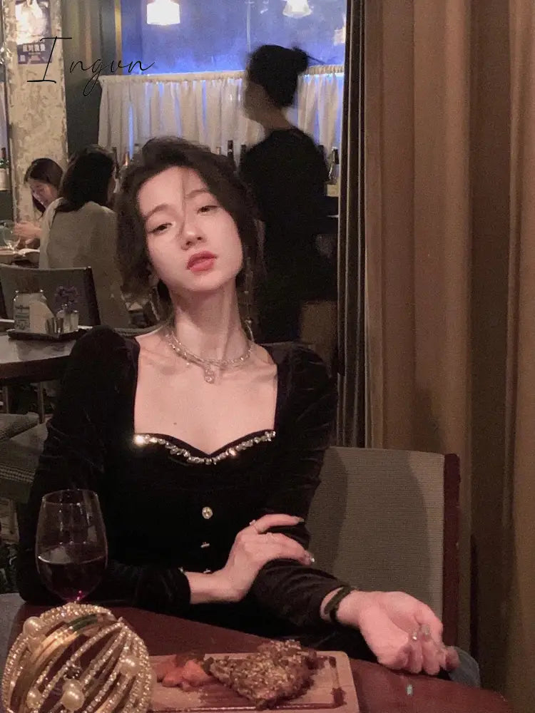Ingvn - Summer New Elegant Spaghetti Strap Velvet Vintage Black Dress Women Sexy Prom Evening Party Fashion Clothing