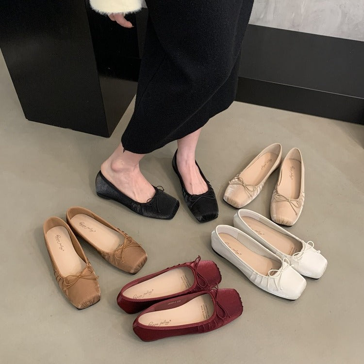 Vintage Late Night Style Bow Shoes Women's New Flat Sparkling Red Wedding Shoes Square Toe Pleated Milk Shoes