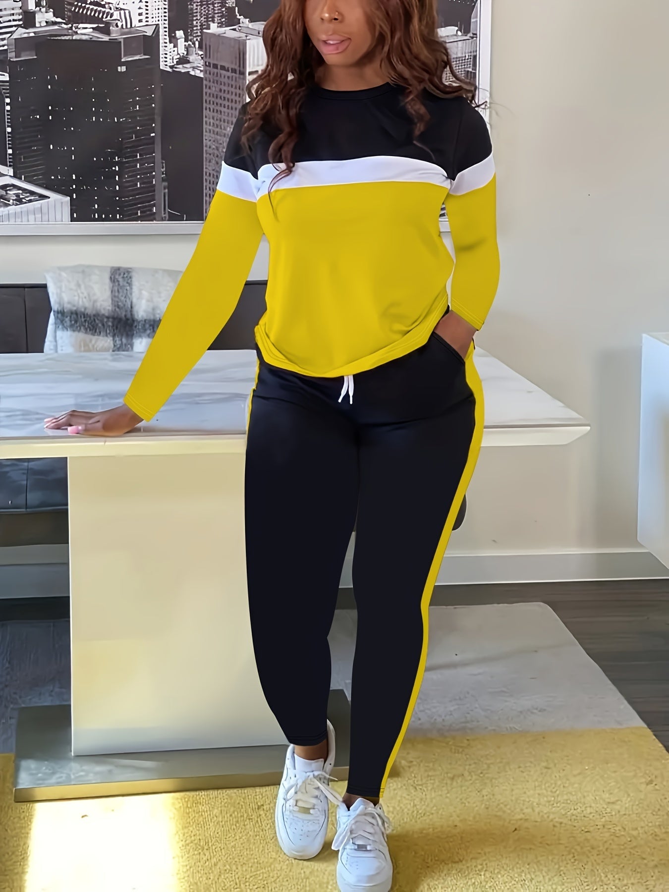 Plus Size Casual Outfits Two Piece Set, Women's Plus Colorblock Stripe Print Long Sleeve Round Neck Top & Drawstring Pants Outfits 2 Piece Set