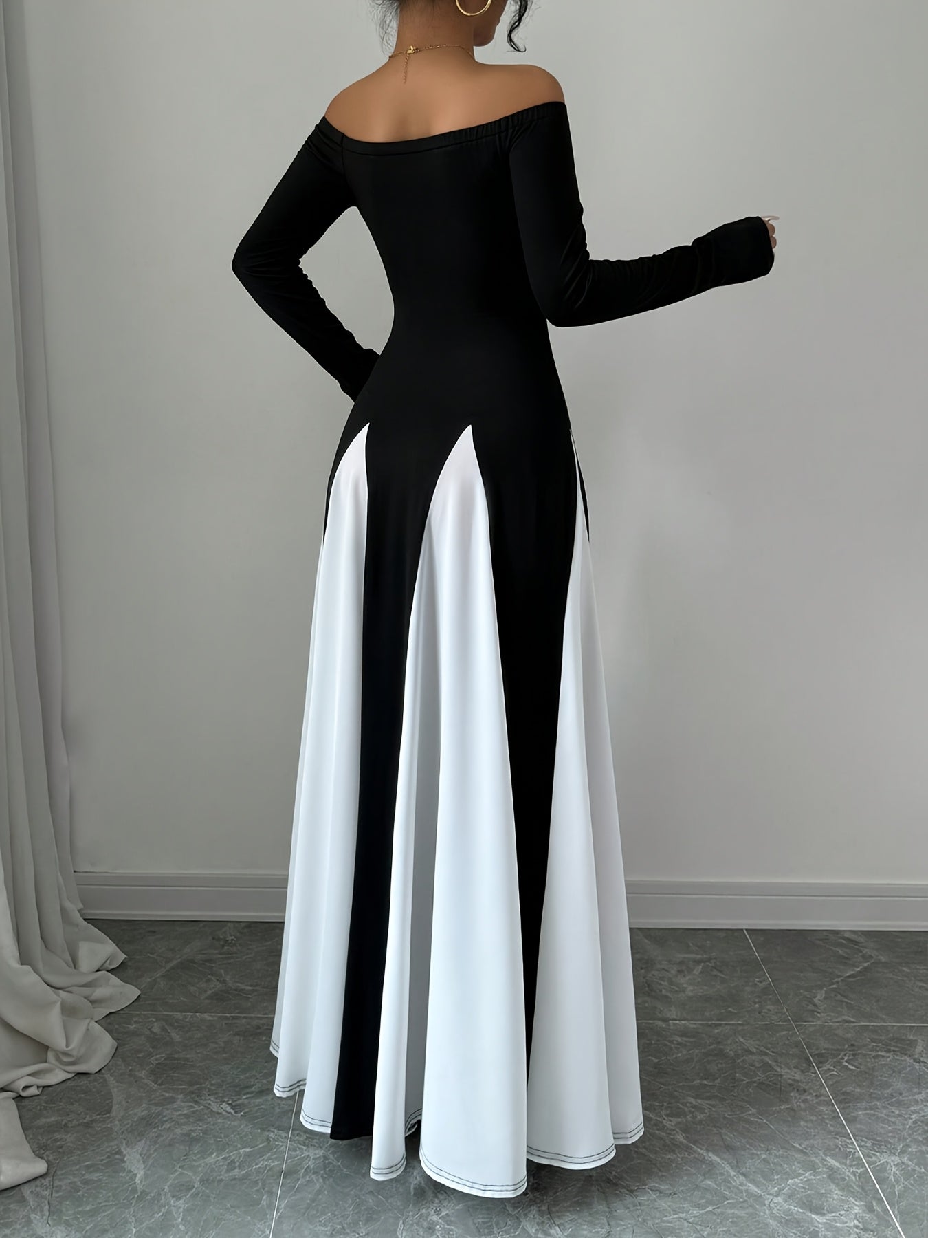 Elegant Black and White Symphony Kimono Dress, Polyester 95% Elastane 5%, Solid Color, Strapless, Knit Fabric, Spring/Summer Collection for Adults