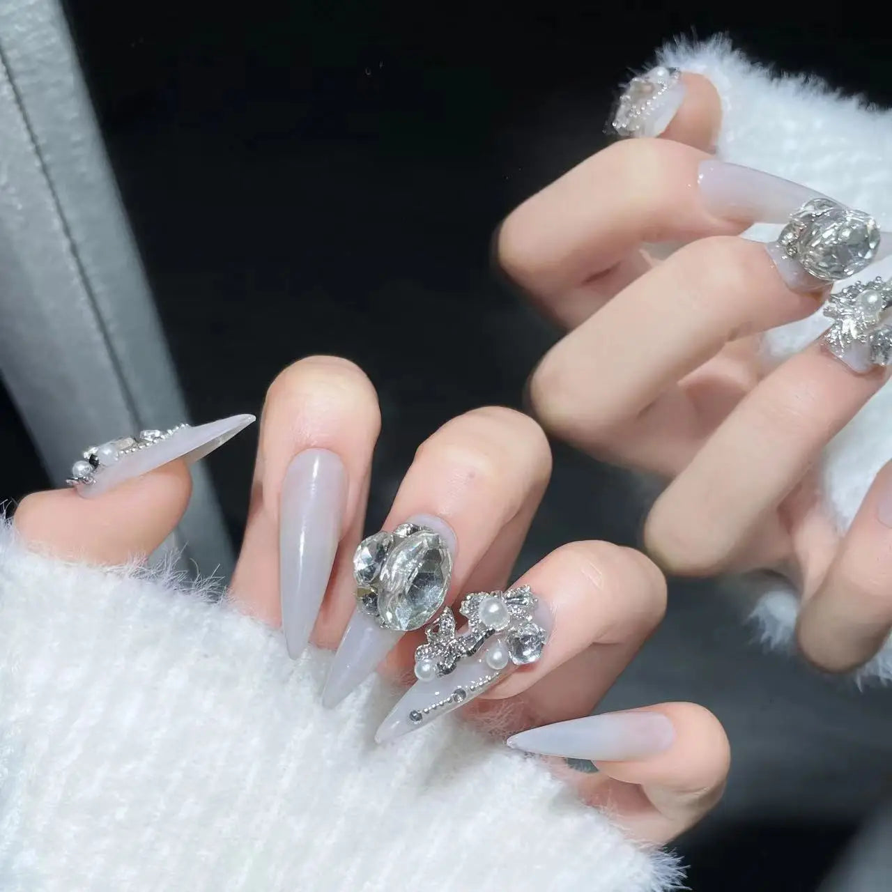 Handmade Long Stiletto Press On Nails Reusable Butterfly Diamond Decoration Fake Nails Full Cover Artificial Wearable False Nail
