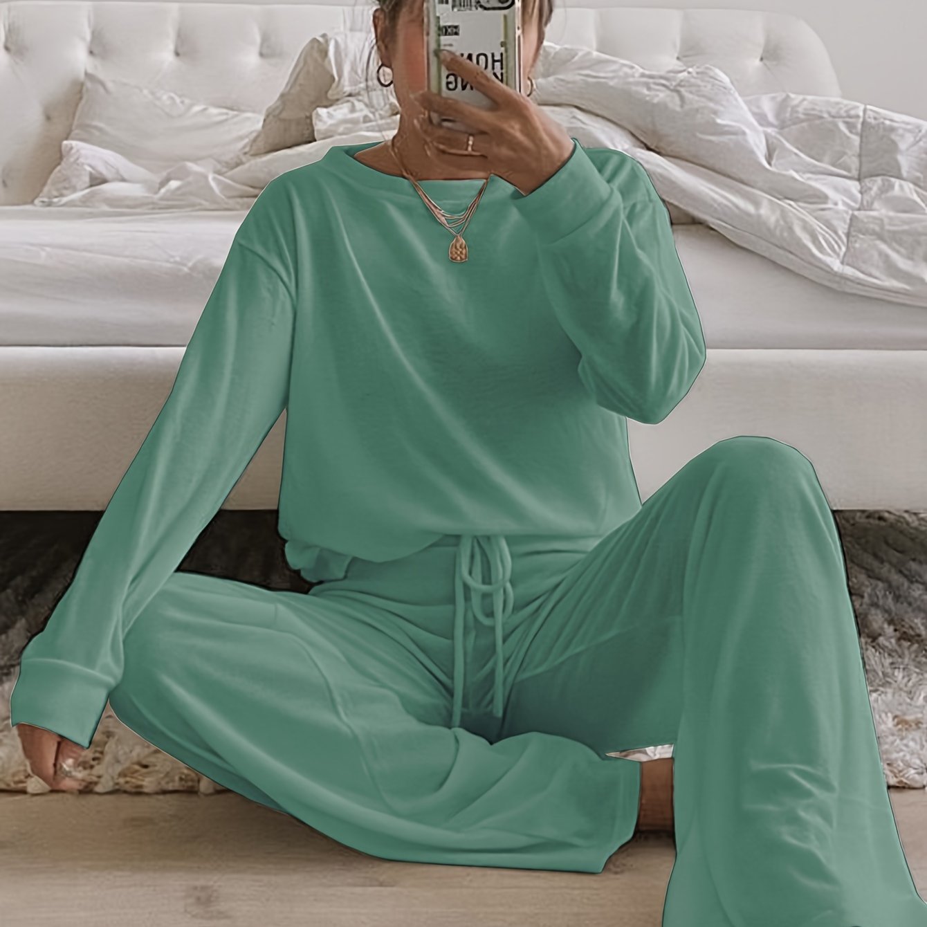 Cozy Women's Solid Lounge Set - Soft Long Sleeve Round Neck Top & Elastic Drawstring Pants for Ultimate Comfort - Perfect Relaxed Fit for Fall and Winter Seasons