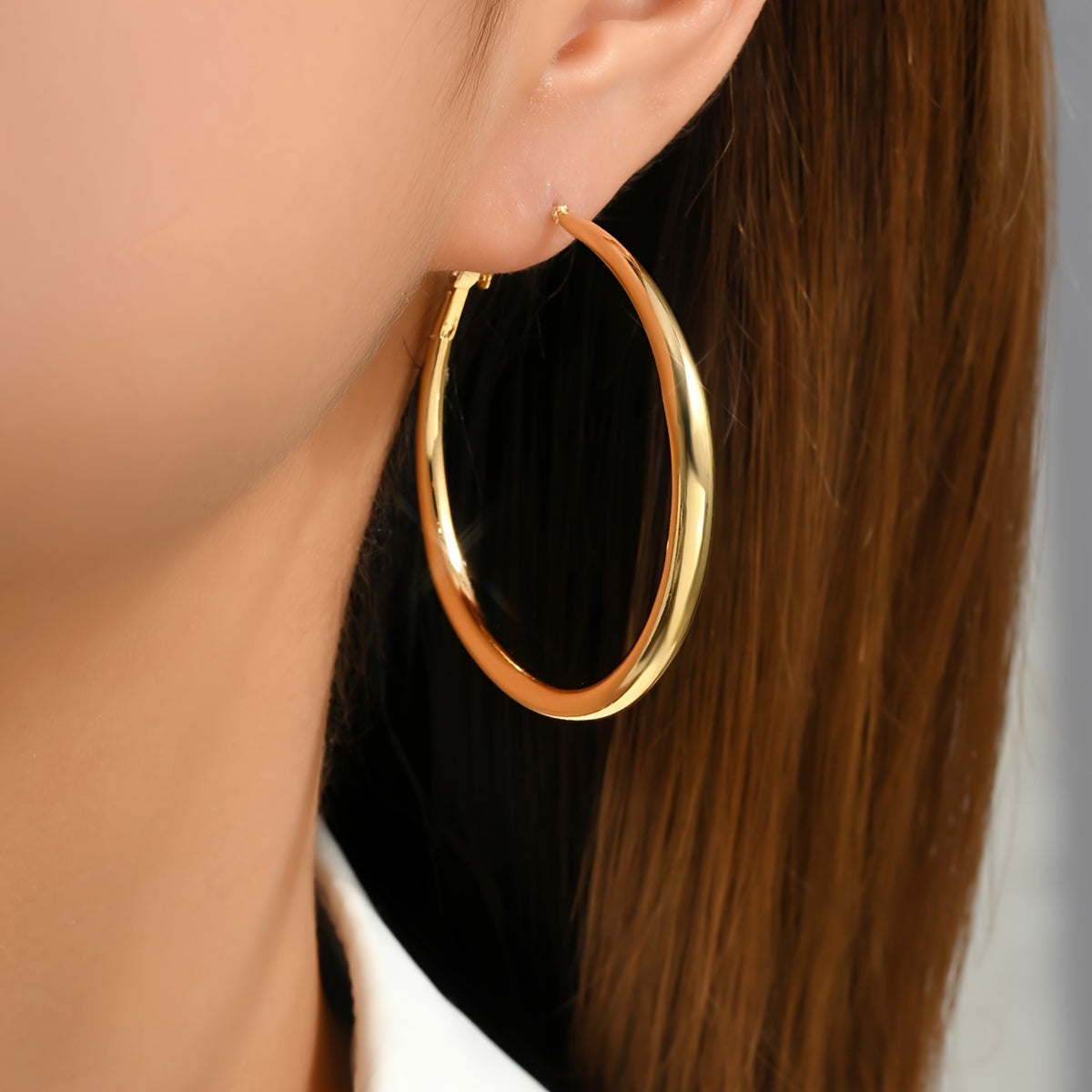 1 Pair Exquisite Bohemian Chic Geometric Circle Hoop Earrings - Minimalist Statement Jewelry for Daily Wearing with Large Circle Design, Elegant Style, and Versatile Accessory for Any Occasion