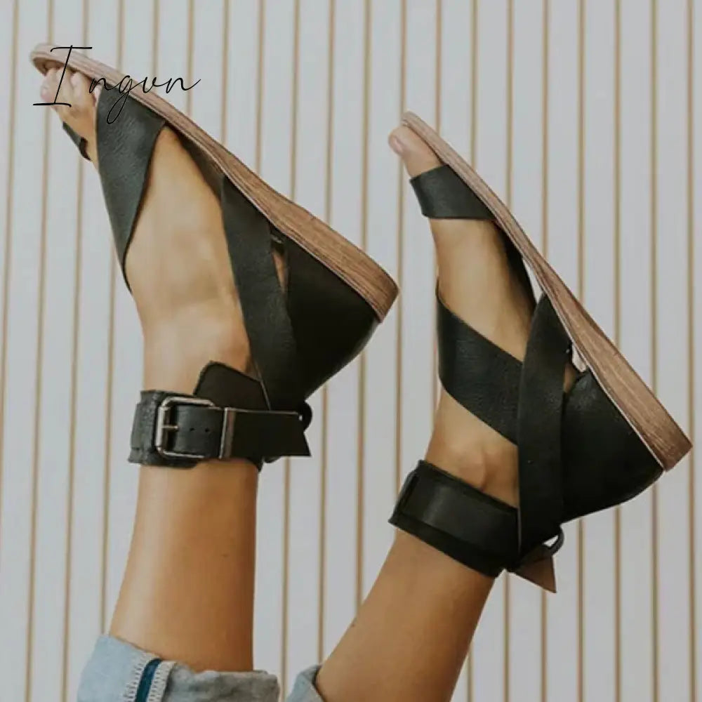 Ingvn - Fashion Flip-flops Flat Heel Buckle Strap Sandals