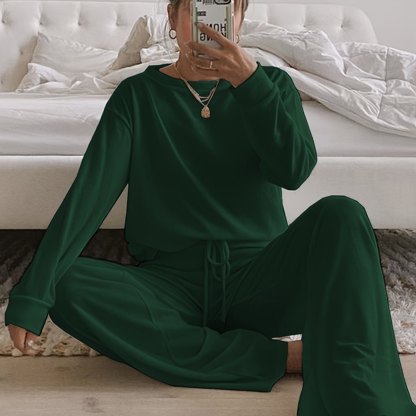 Cozy Women's Solid Lounge Set - Soft Long Sleeve Round Neck Top & Elastic Drawstring Pants for Ultimate Comfort - Perfect Relaxed Fit for Fall and Winter Seasons