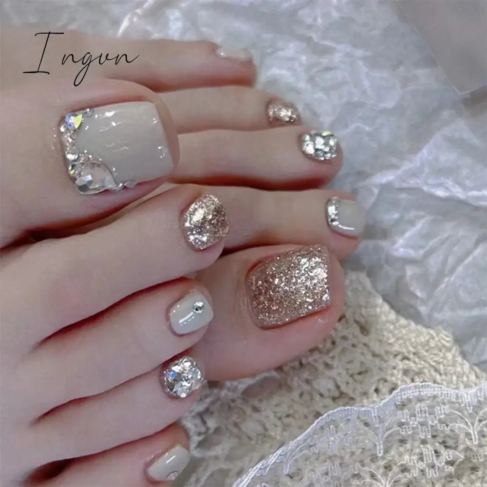 Summer Classic White French False Foot Nails Flash Toenail Press On Short Square Fake Toe Nails Silver Diamond Glitter Nail Tips
