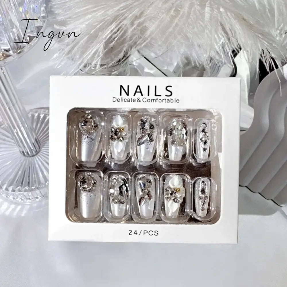 24PCS/Set Long Oval False Nails 3D Heart Sparkling French Press On Nails Pink Full Cover Fake Nail Crystal Gem Design Nails Tips