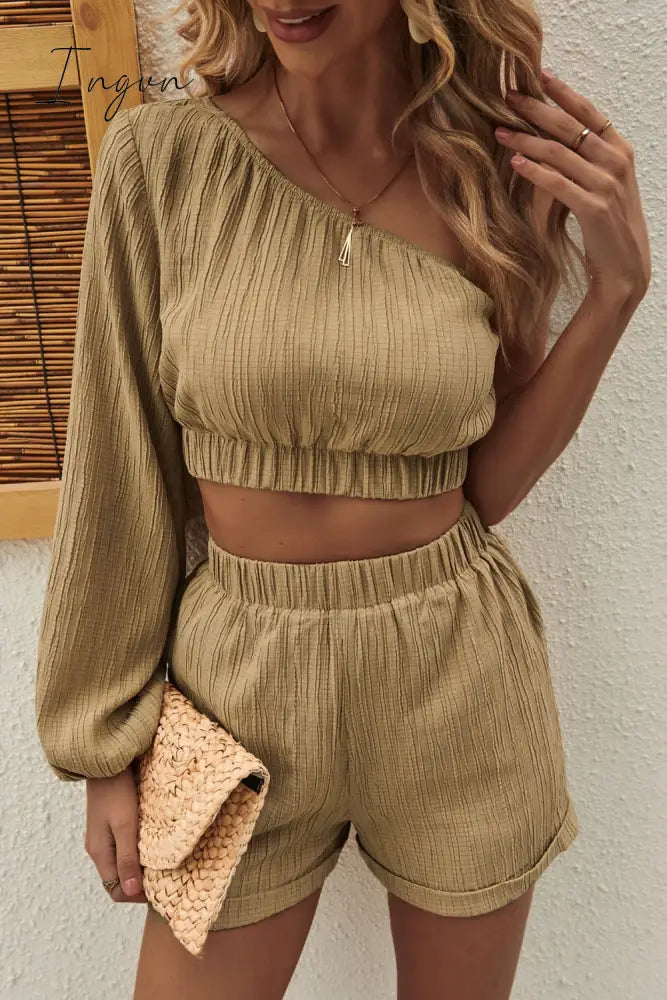 Ingvn - One-Shoulder Balloon Sleeve Crop Top and Shorts Set