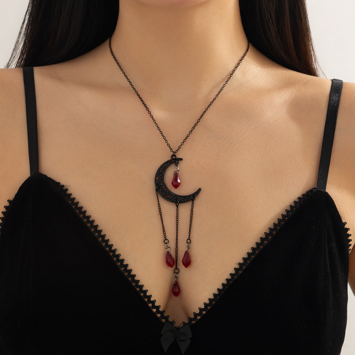 Sweet Cool Dark Single Layer Round Star Necklace Simple Unique Cross Lock Clavicle Jewelry Fashion Accessories