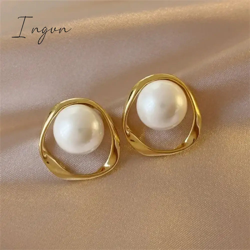 Hot Sale Exquisite Luxury Zircon Stud Earrings For Women AAA Zircon Shiny Rhinestone Geometrical Earring Party Wedding Jewelry