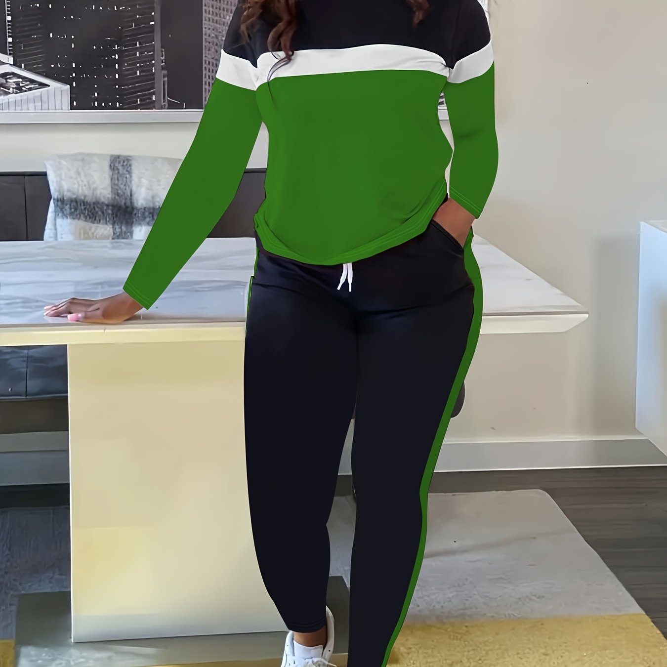 Plus Size Casual Outfits Two Piece Set, Women's Plus Colorblock Stripe Print Long Sleeve Round Neck Top & Drawstring Pants Outfits 2 Piece Set