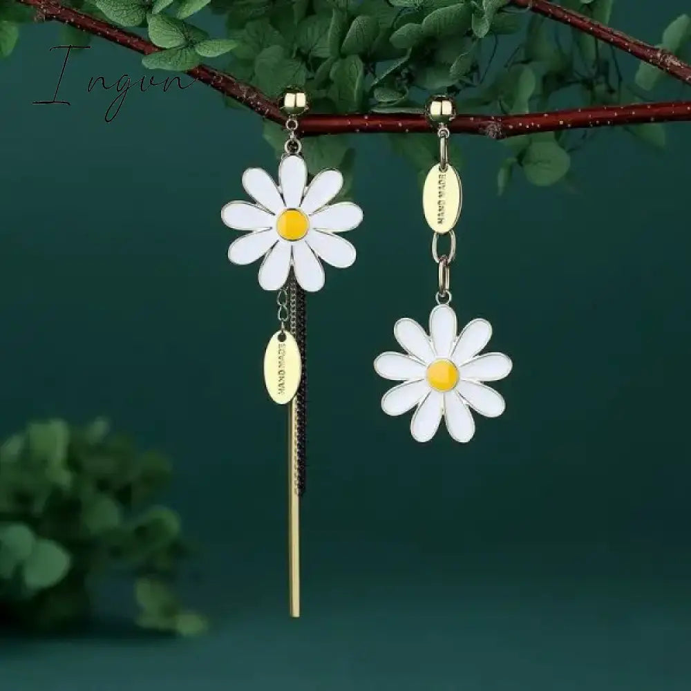 Korean New Light Luxury Zircon Moon Star Asymmetric Stud Earrings For Women Crystal Cloud Pearl Earring Girl Jewelry Gifts
