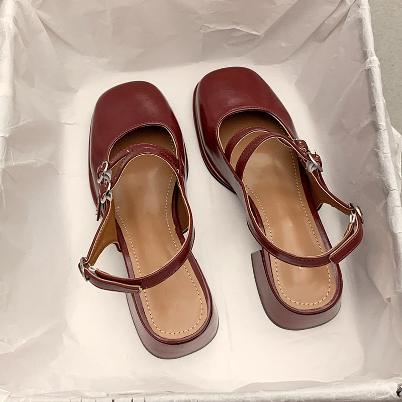 Summer Elegant Ladies Sandals Fashion Hollow Medium Heels Women Shallow Party Shoes Square Toe Casual Shoes Slim Design