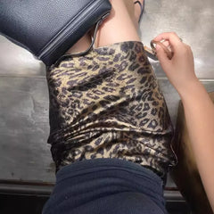 Fashionable and versatile leopard print skirt