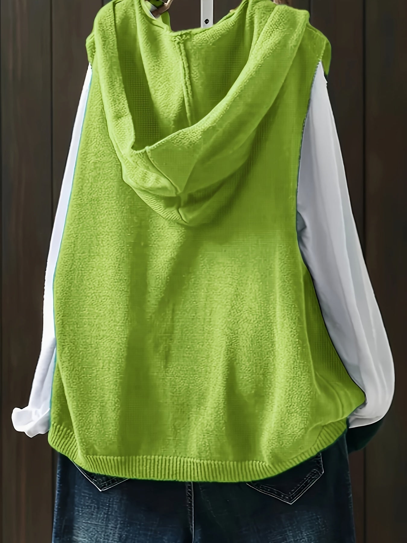 Women's Plus Size Solid Button Front Sleeveless Knitted Hooded Cardigan with Pockets, Casual Plus Size Clothing