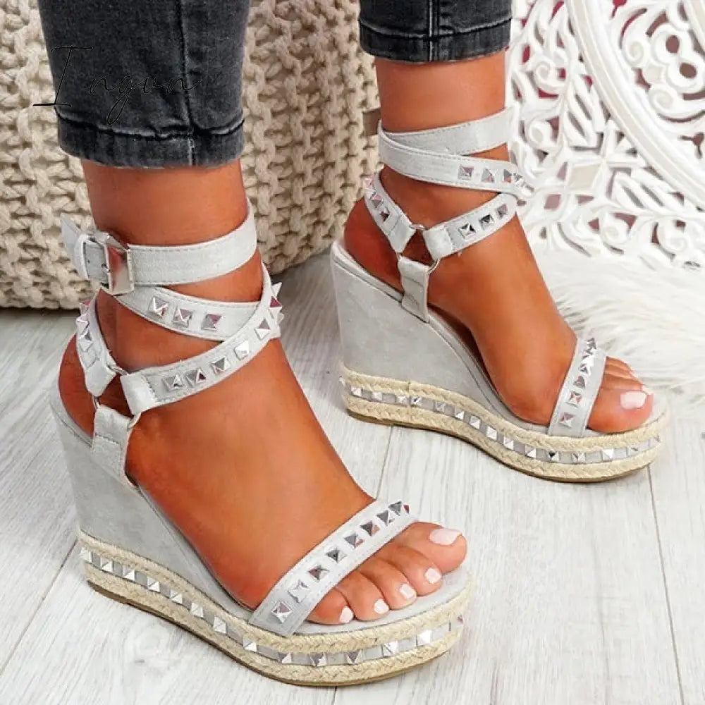 Ingvn - Daily Numy Wedge Rock Studs Sandals