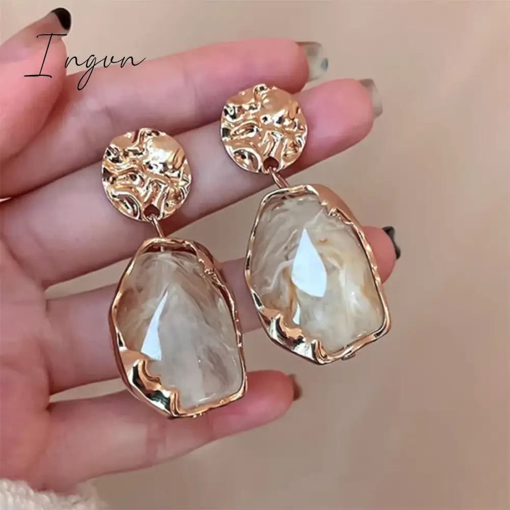 New Trendy Vintage Irregular Golden Earrings for Women Exquisite Silver Needle Studs Elegant Luxury Party Jewelry Gifts