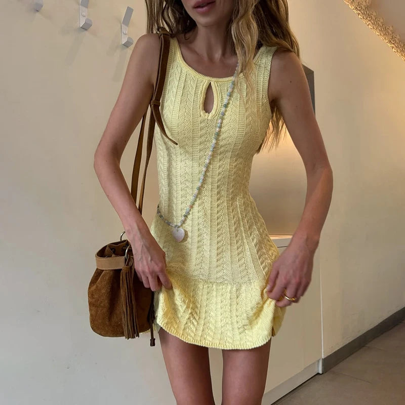 Elegant Knitted Dress Fashionable Sleeveless Sexy Hollow Backless Ruffle Dress Casual Resort Summer New Women's Dresses