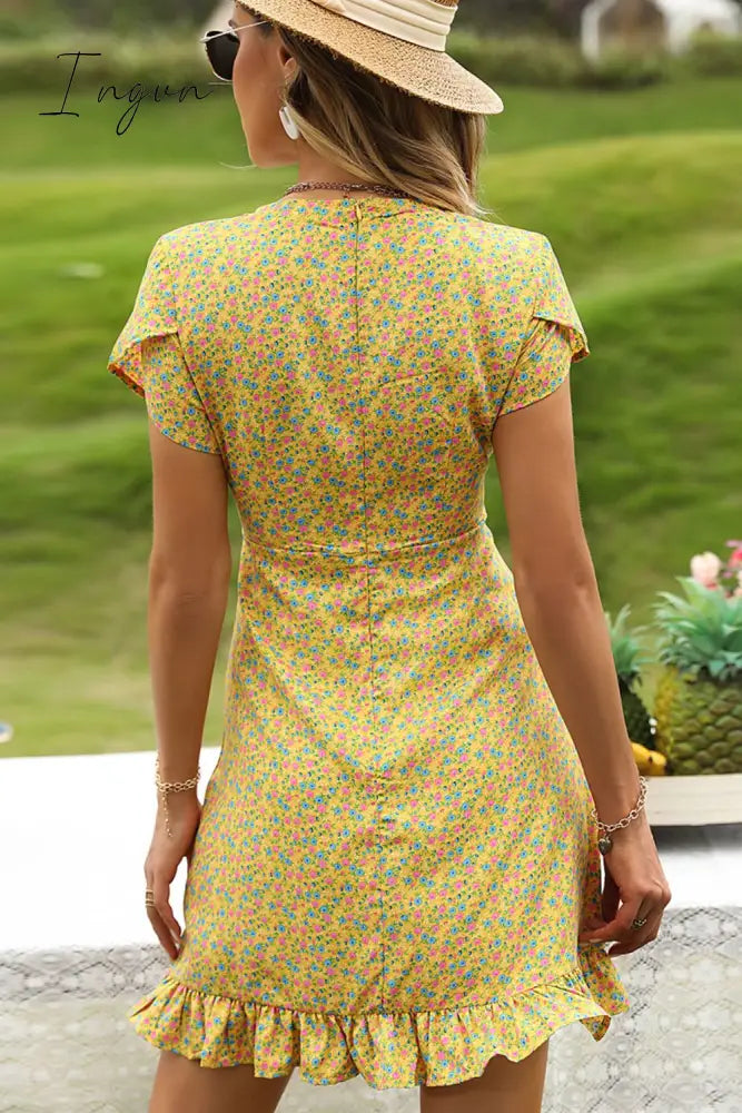 Ingvn - Floral Short Sleeve Surplice Neck Ruffled Dress