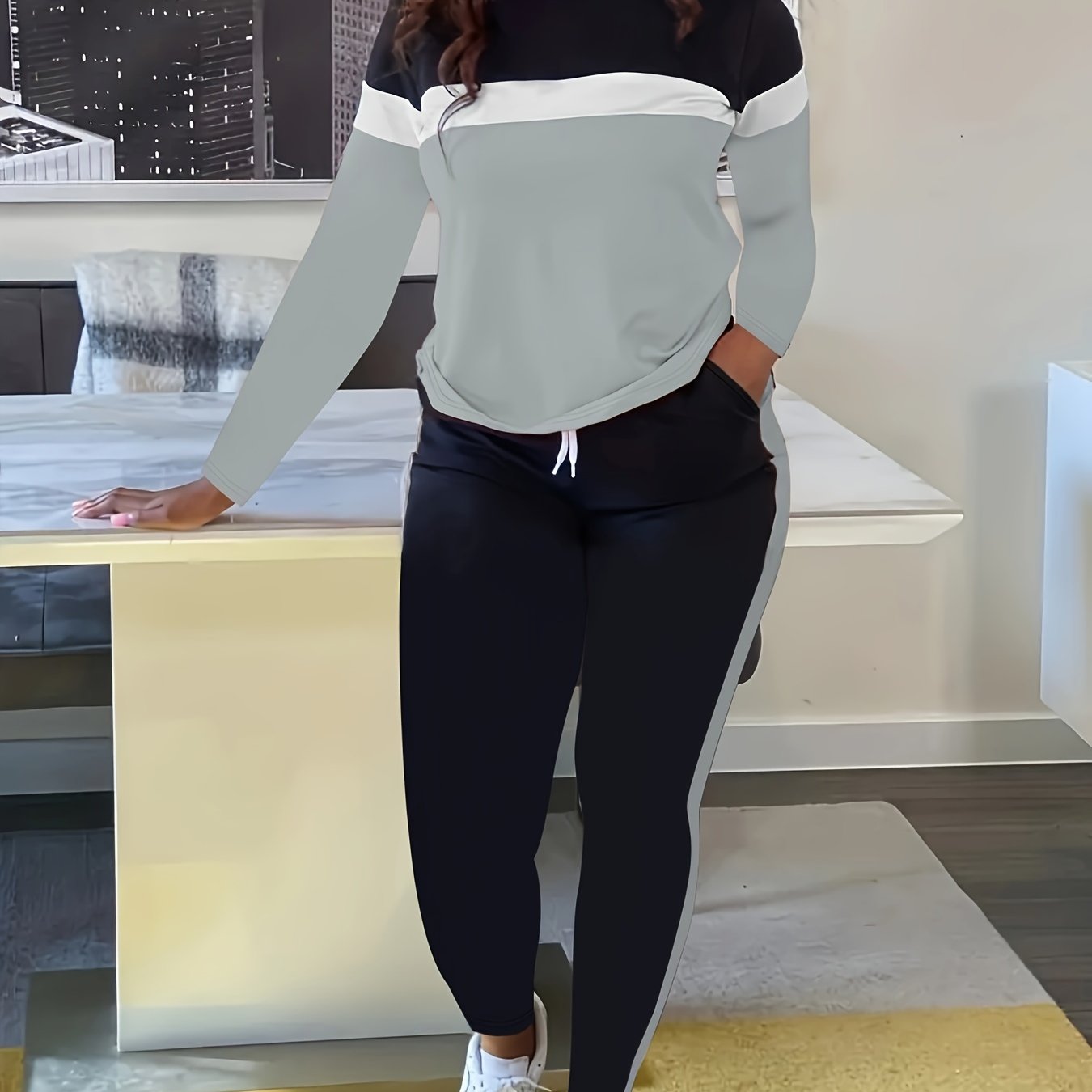 Plus Size Casual Outfits Two Piece Set, Women's Plus Colorblock Stripe Print Long Sleeve Round Neck Top & Drawstring Pants Outfits 2 Piece Set